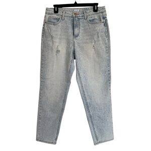 Time and Tru Faded Light Wash Ankle Jeans Subtle Distress Size 8